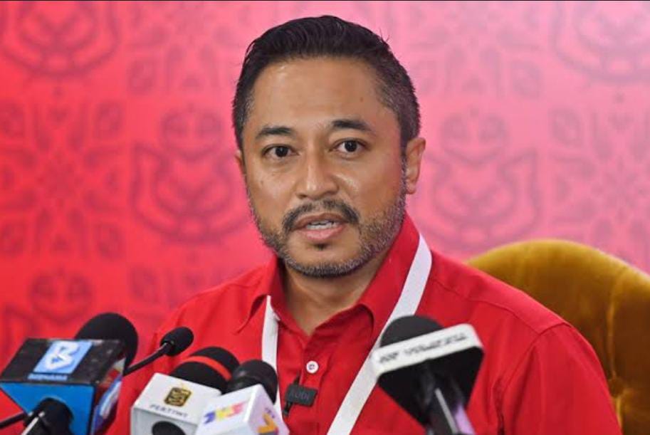 Umno's Isham Jalil, a member of the party's supreme council, is facing the possibility of expulsion due to his outspoken criticisms of the party's electoral collaboration with Pakatan Harapan (PH).